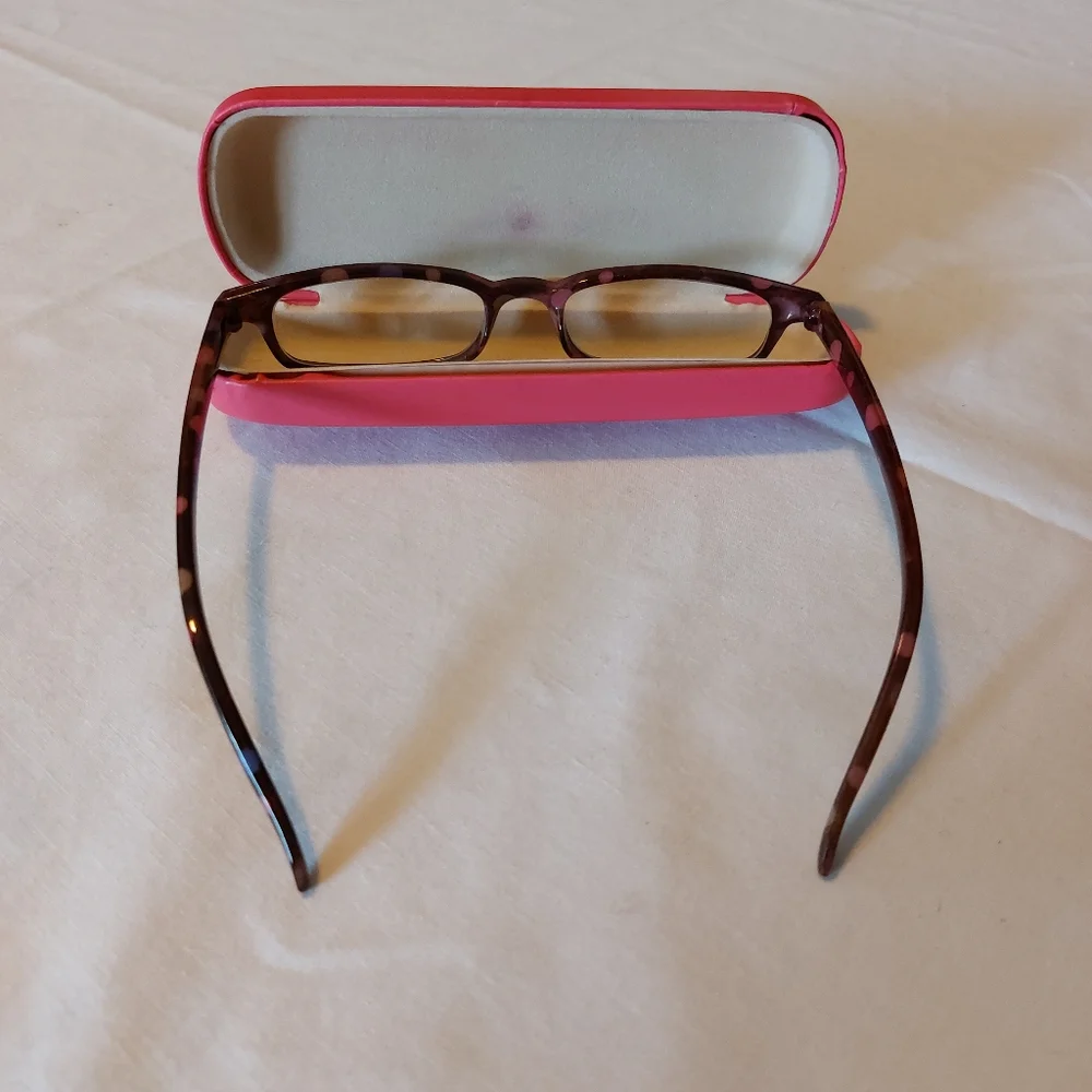 Cute Polka Dot Reading Glasses + 2.5